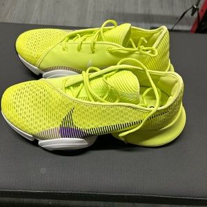 Nike super rep tennis shoes